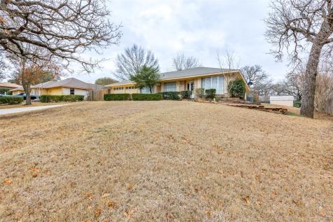 506 Hilltop Place Joshua TX 76058