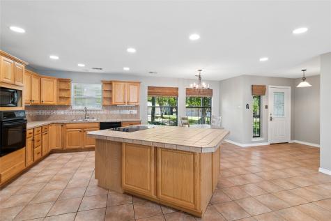 118 Lancelot Drive Mabank TX 75156