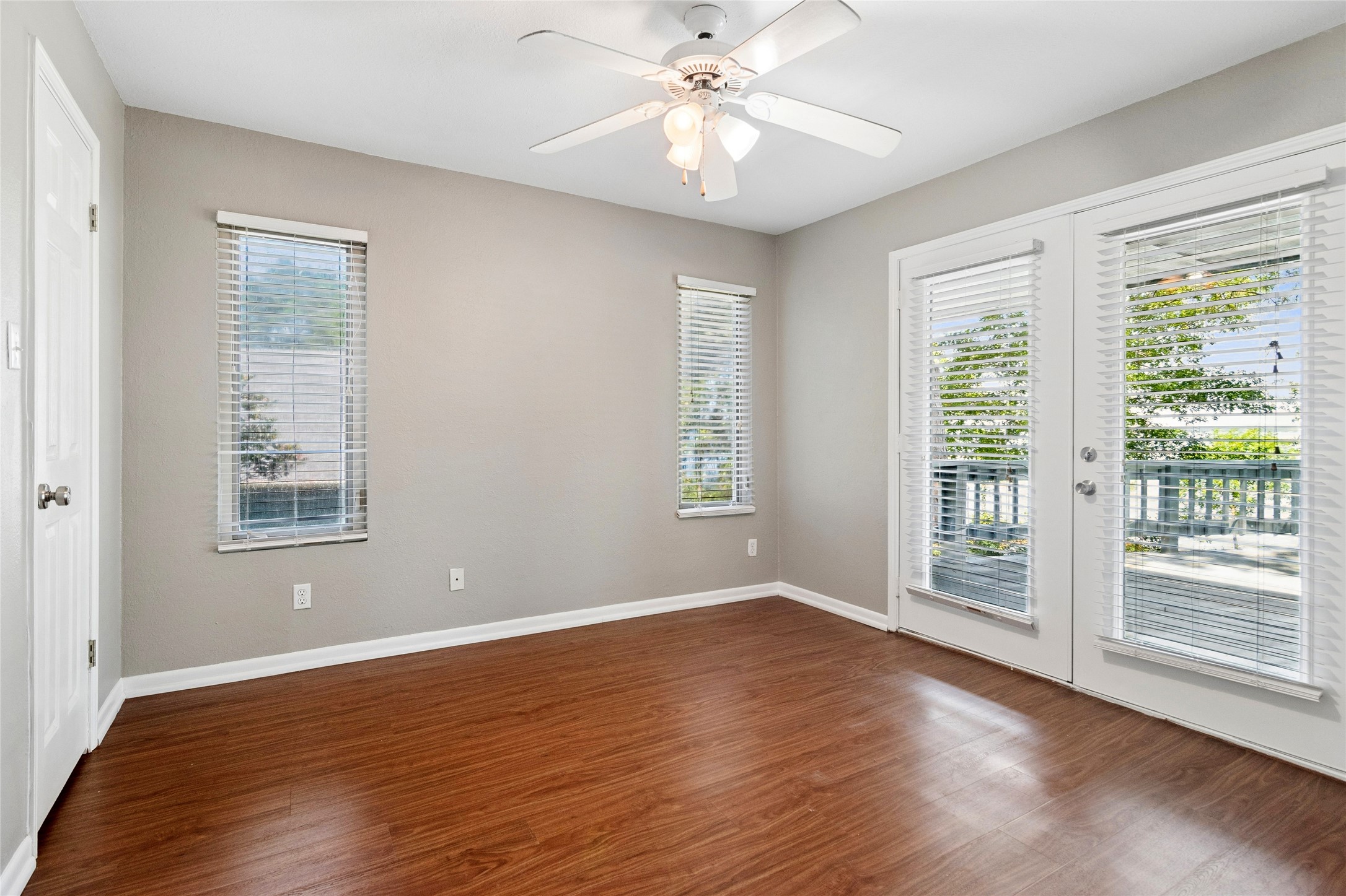 118 Lancelot Drive Mabank TX 75156