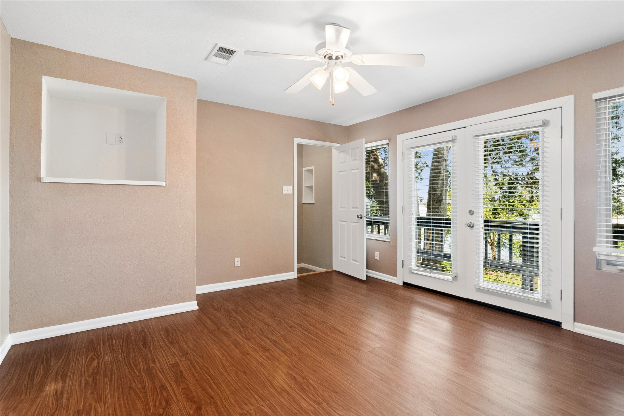 118 Lancelot Drive Mabank TX 75156