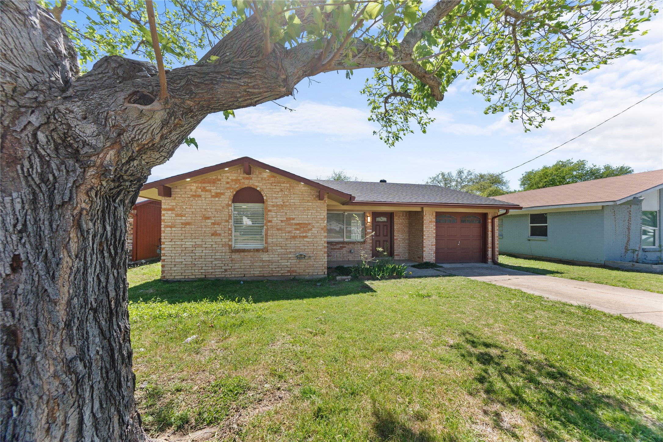 1821 Armstead Avenue Grand Prairie TX 75051