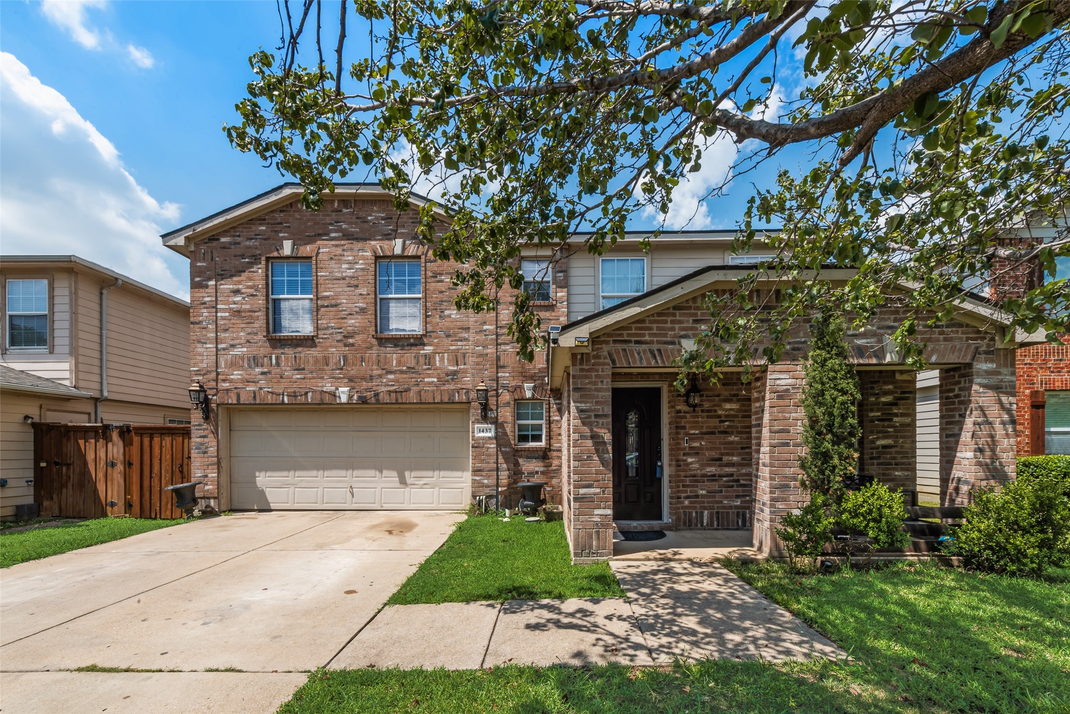 1437 Mission Hills Lane Dallas TX 75217