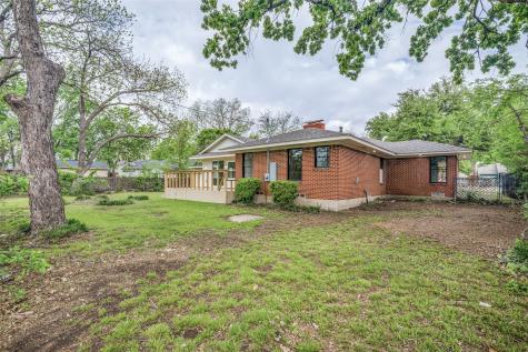 1018 W Avenue F Garland TX 75040