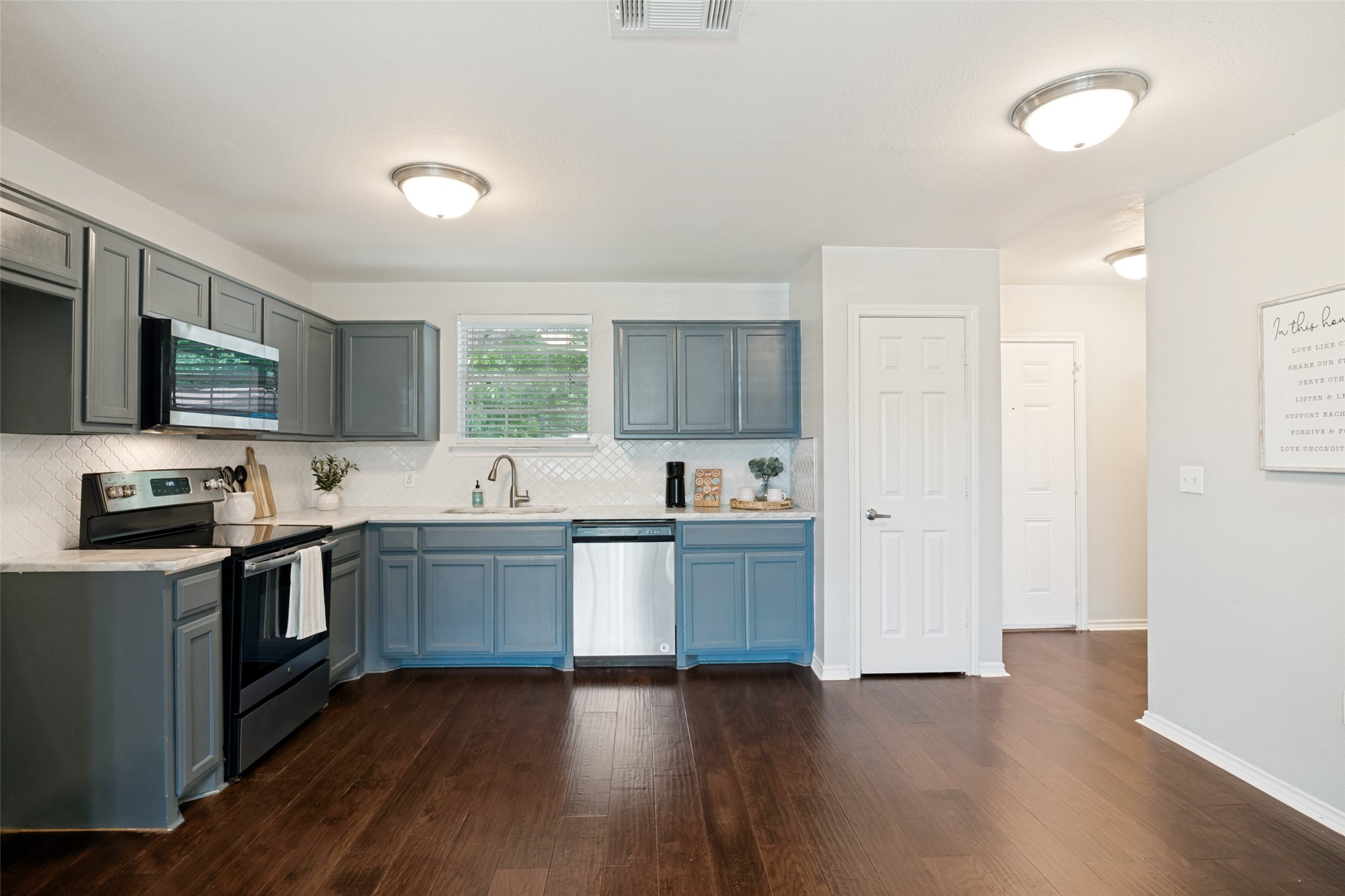 109 Thelma Josephine TX 75173