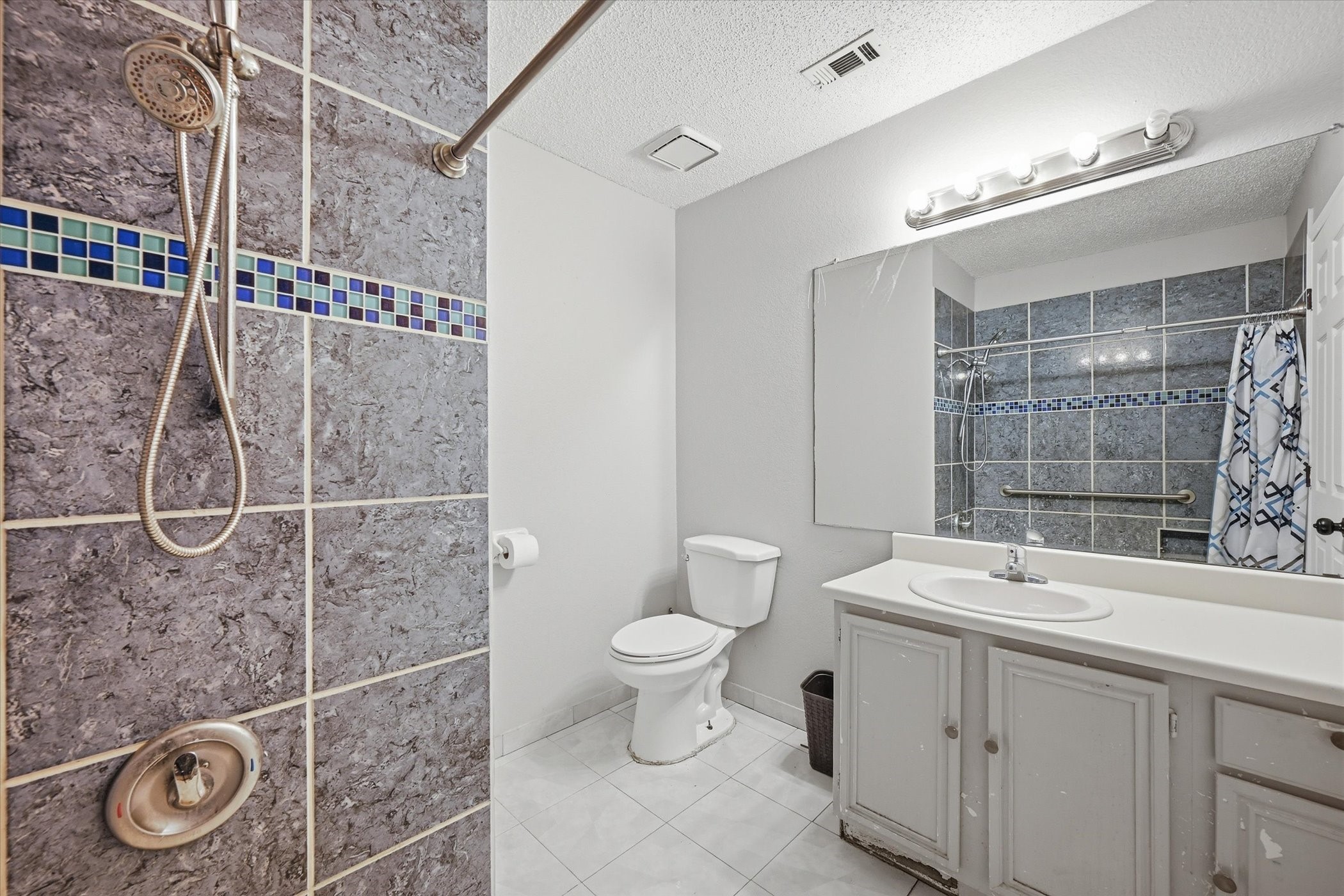919 Brae Loch Drive Dallas TX 75217