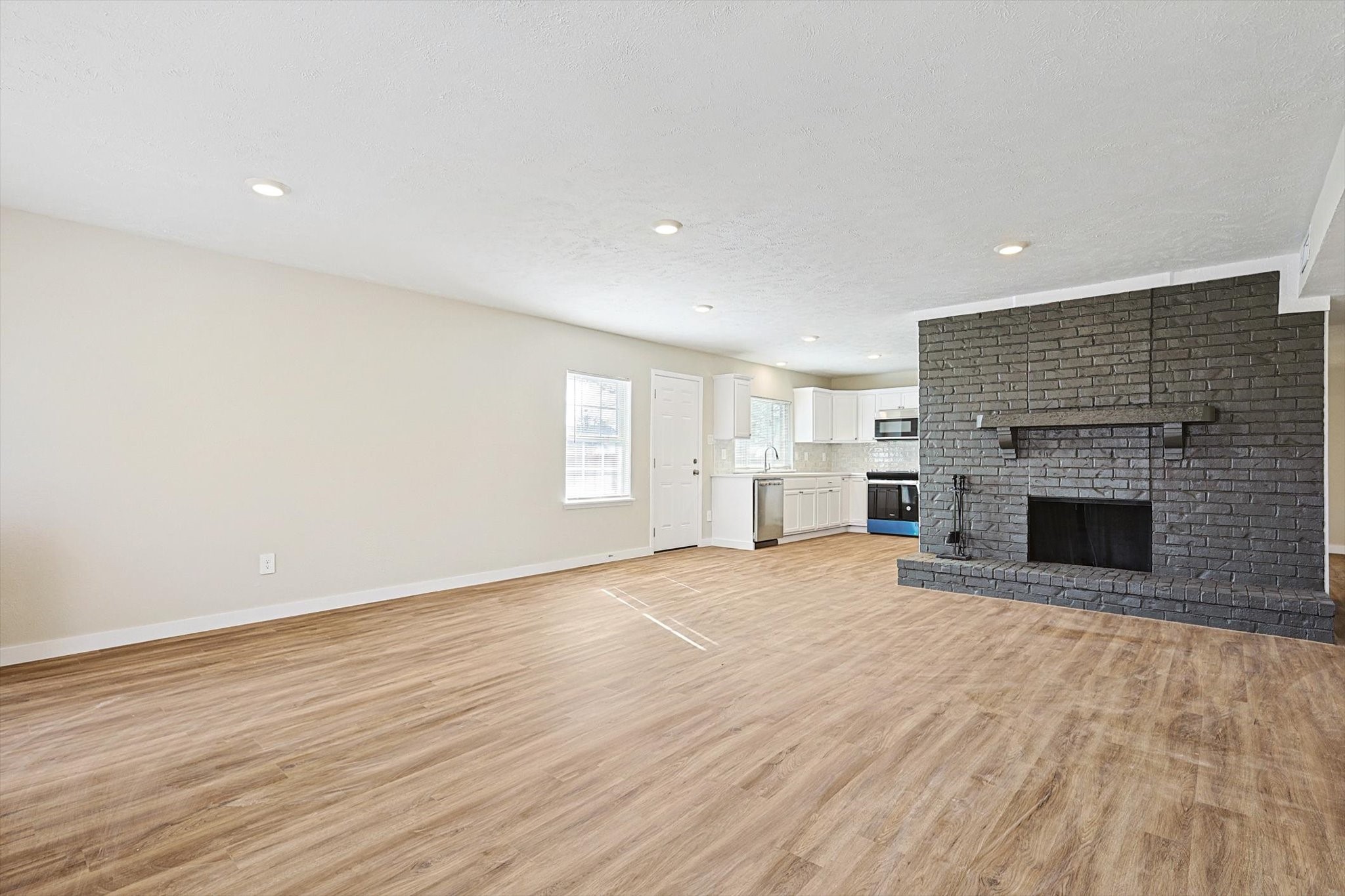 5753 Valley Mills Drive Garland TX 75043