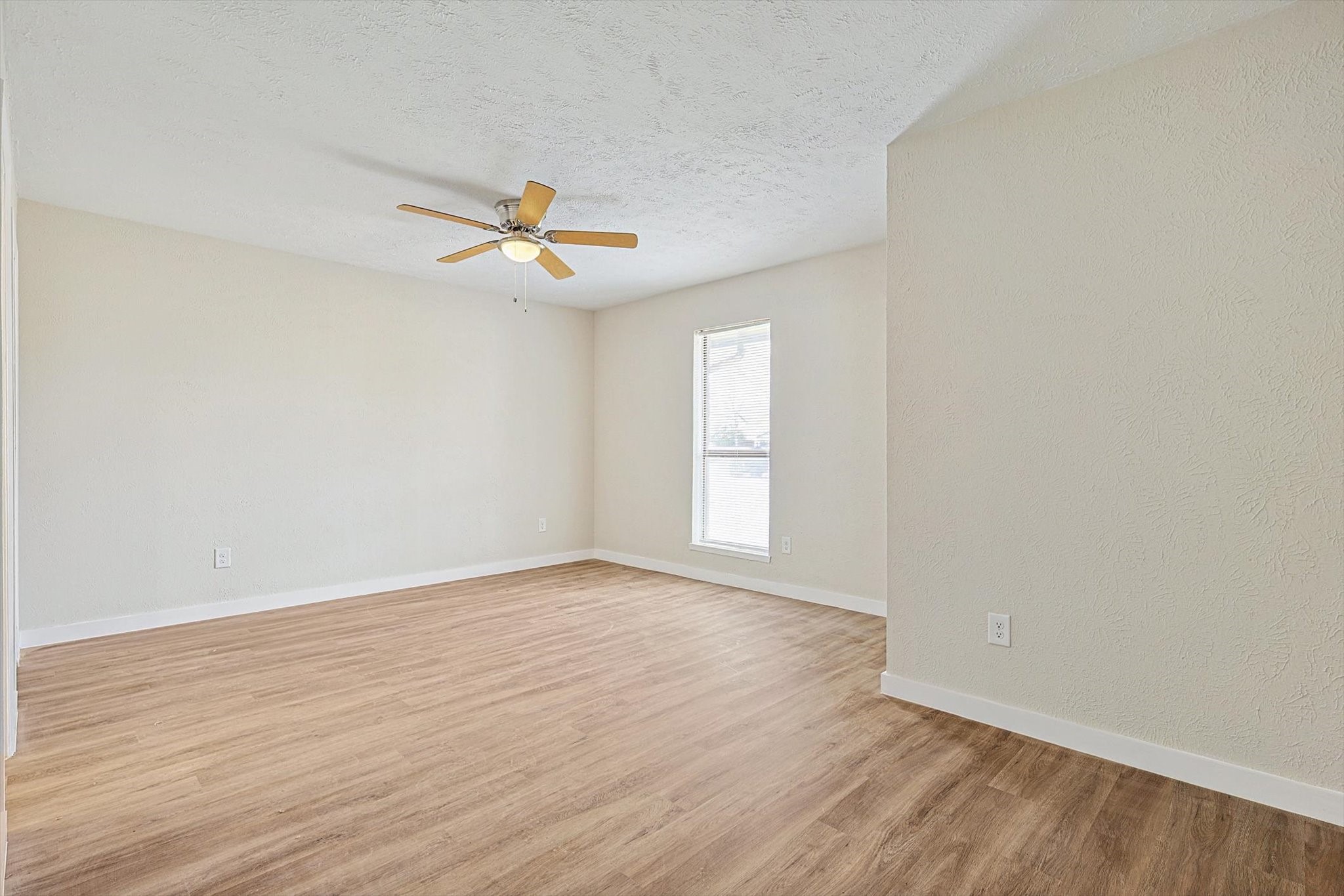5753 Valley Mills Drive Garland TX 75043
