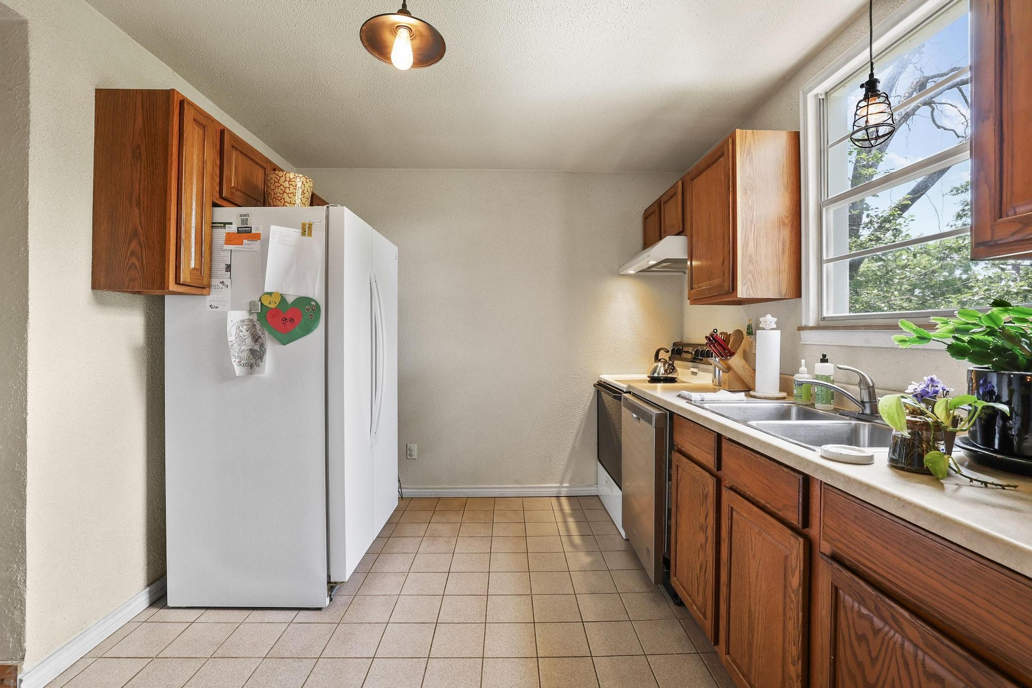 1322 W Chestnut Street Denison TX 75020