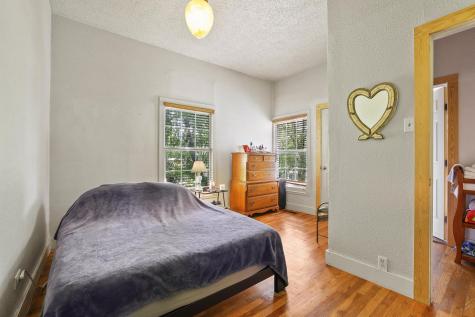 1322 W Chestnut Street Denison TX 75020