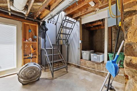 1322 W Chestnut Street Denison TX 75020