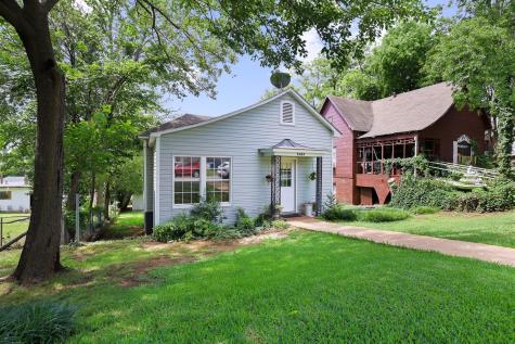1322 W Chestnut Street Denison TX 75020