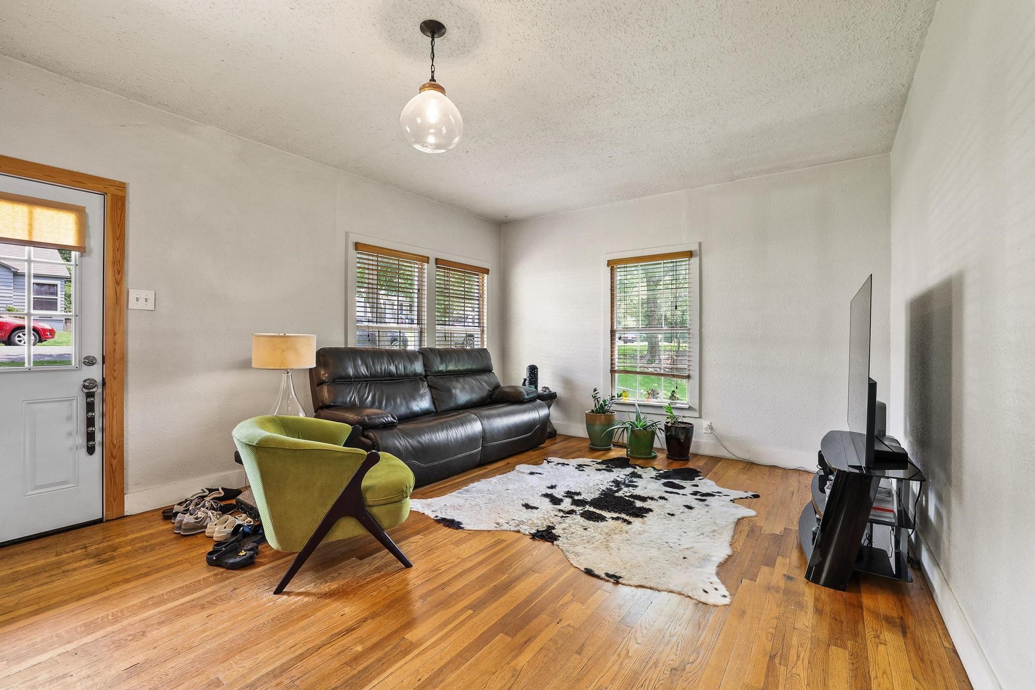 1322 W Chestnut Street Denison TX 75020