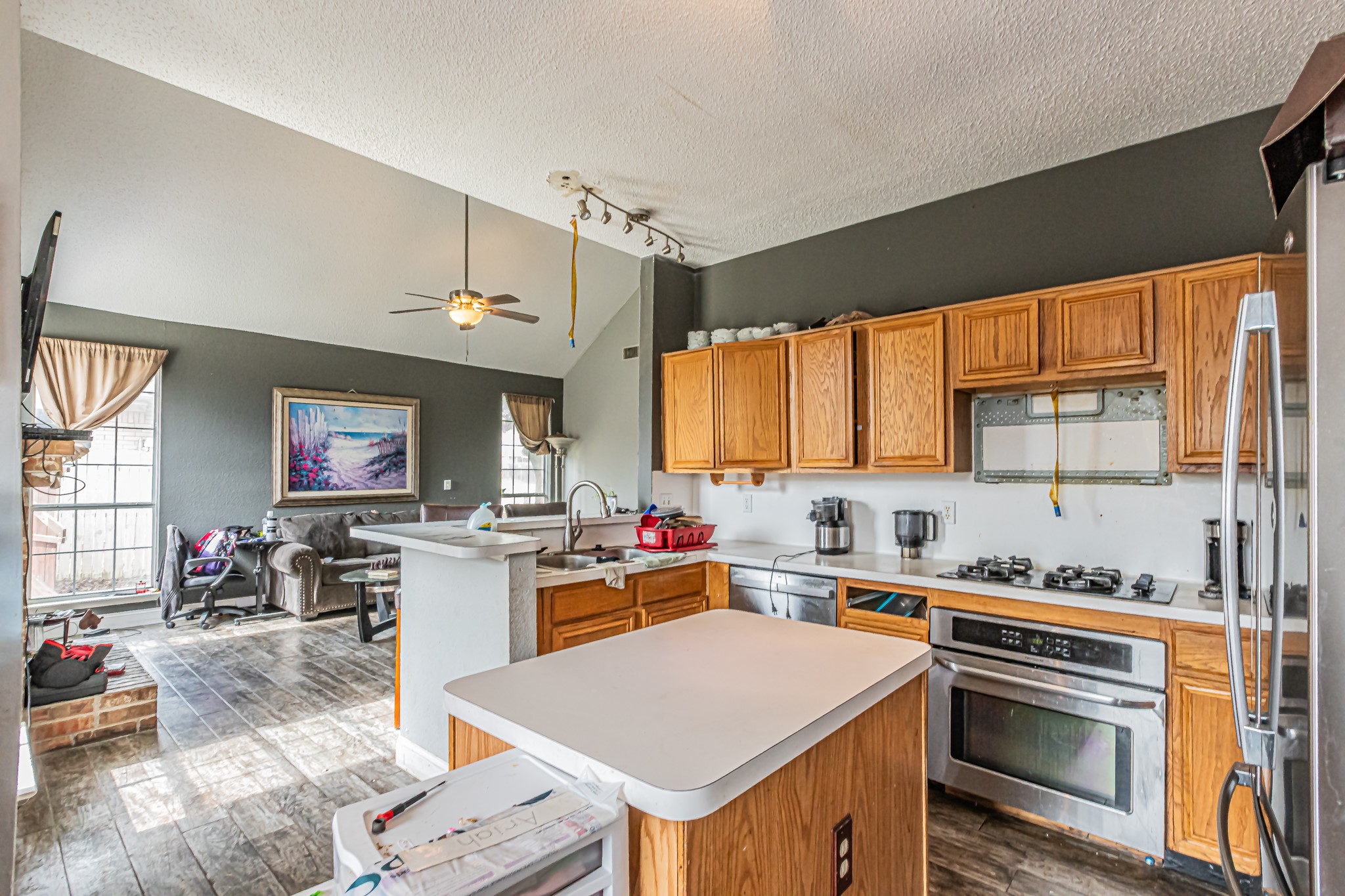 6601 Classen Trail Arlington TX 76002