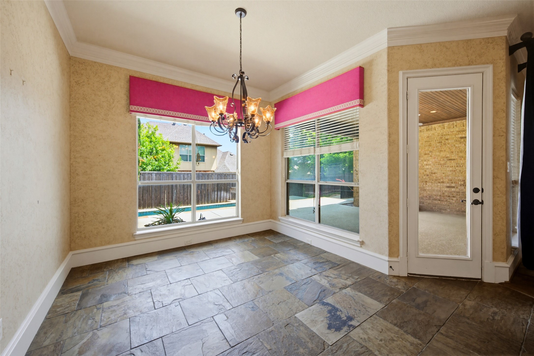 7713 Silverleaf Drive North Richland Hills TX 76182