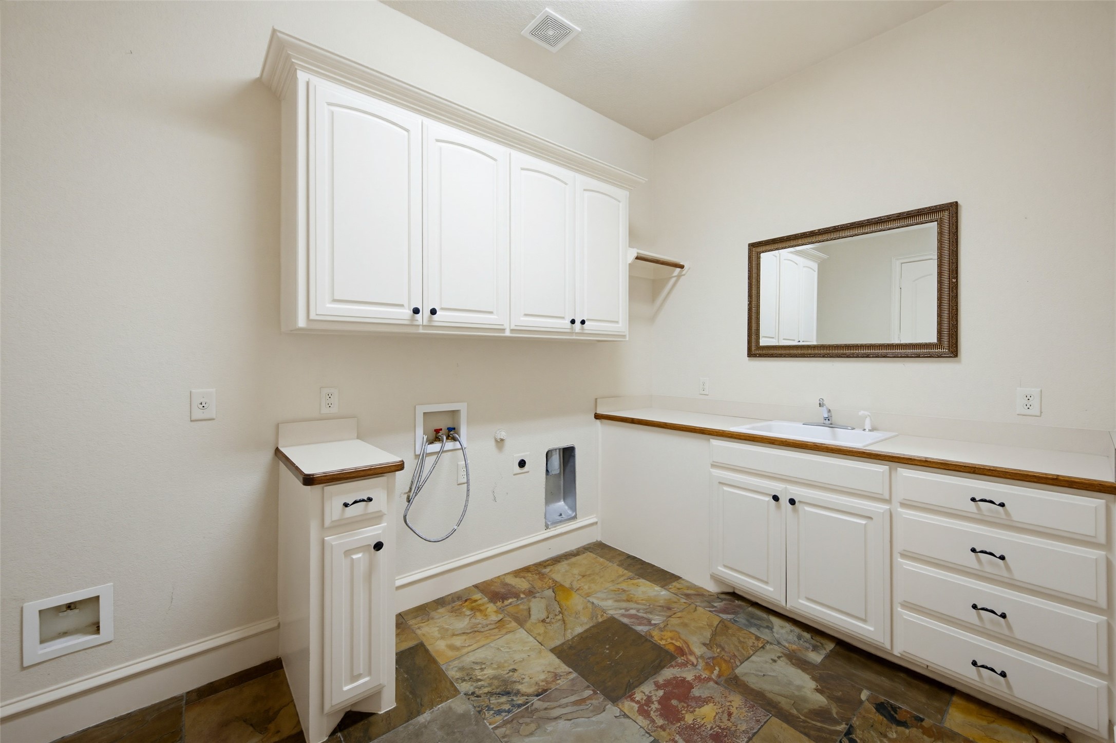 7713 Silverleaf Drive North Richland Hills TX 76182