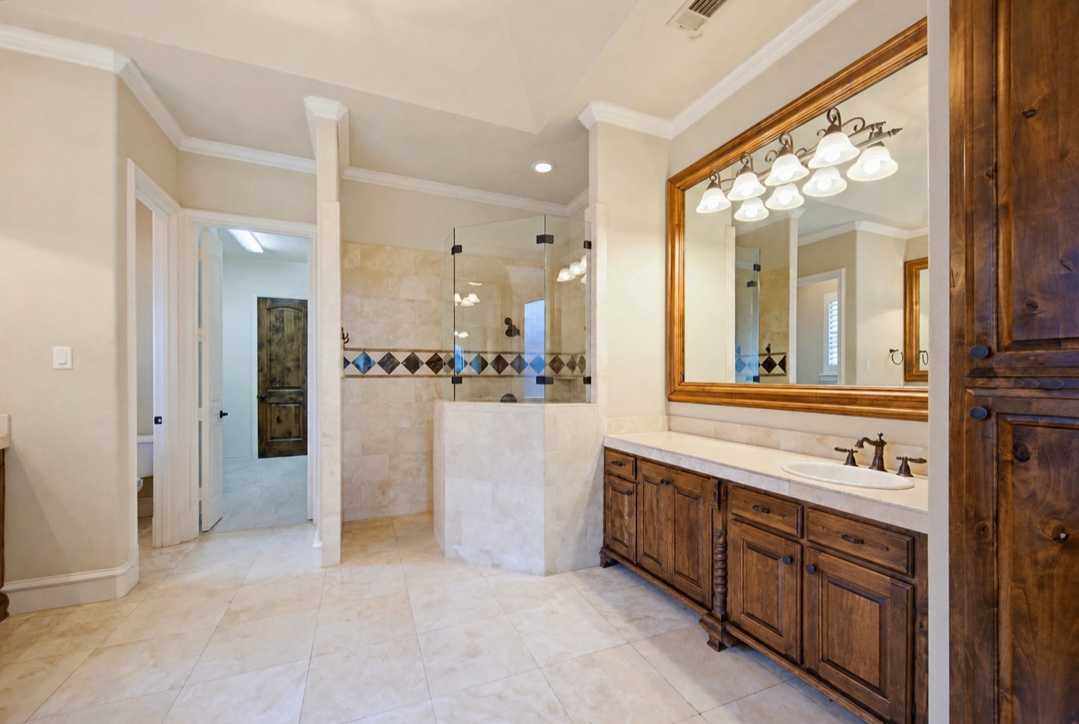 7713 Silverleaf Drive North Richland Hills TX 76182