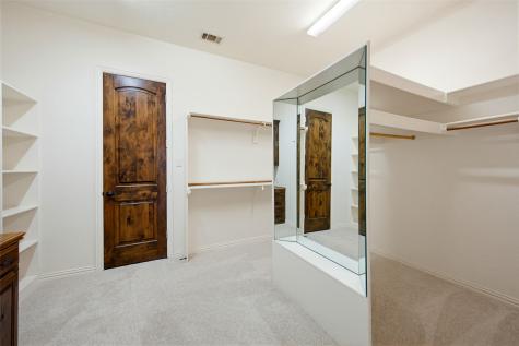 7713 Silverleaf Drive North Richland Hills TX 76182