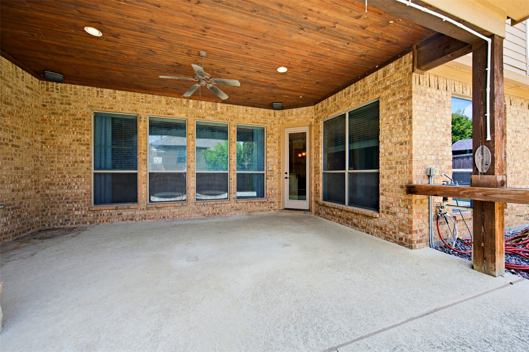 7713 Silverleaf Drive North Richland Hills TX 76182