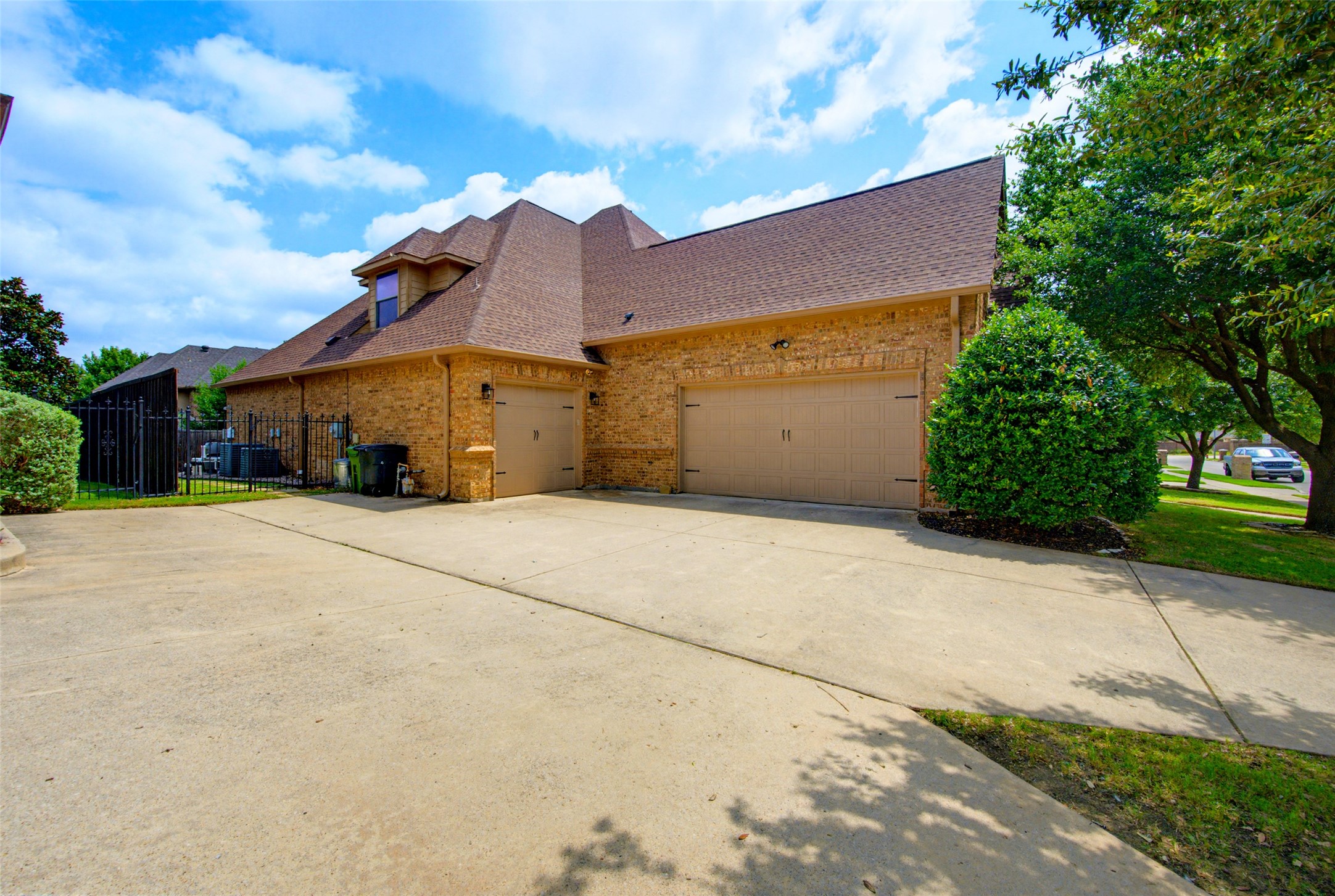 7713 Silverleaf Drive North Richland Hills TX 76182