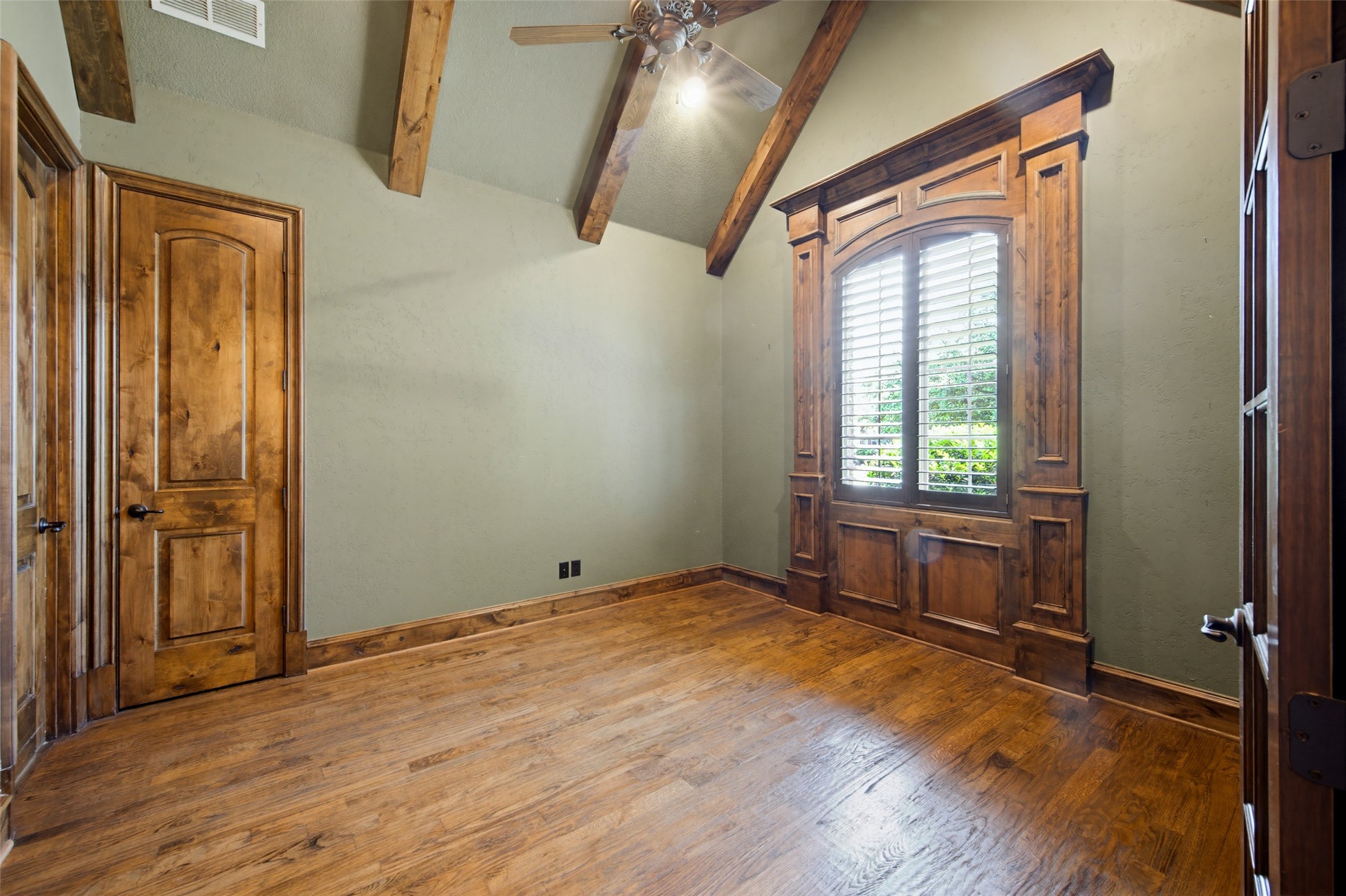 7713 Silverleaf Drive North Richland Hills TX 76182