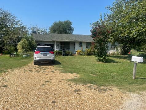 209 Davenport Italy TX 76651