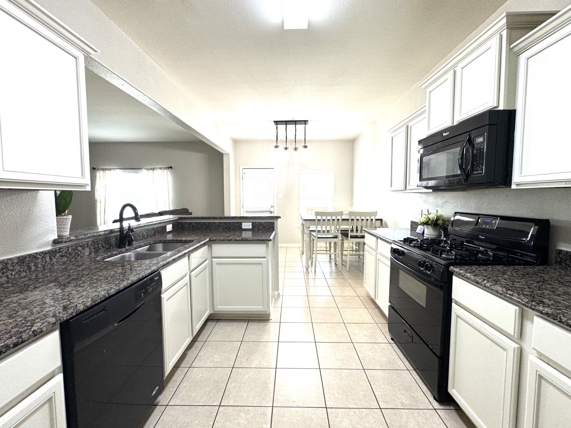 1100 Port Way Crowley TX 76036