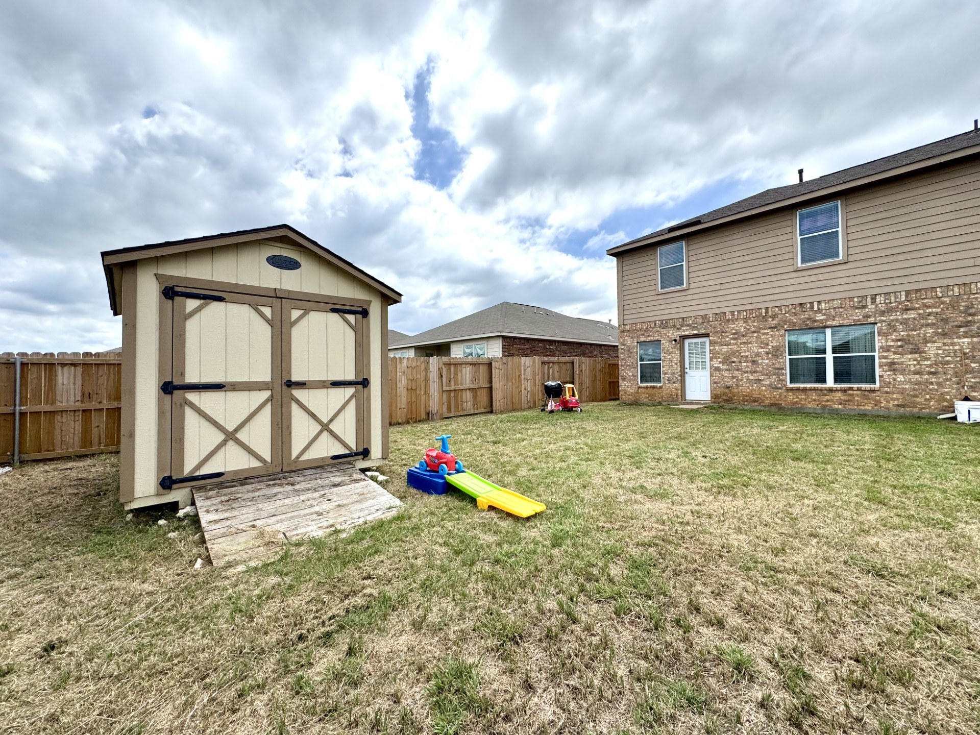 1100 Port Way Crowley TX 76036