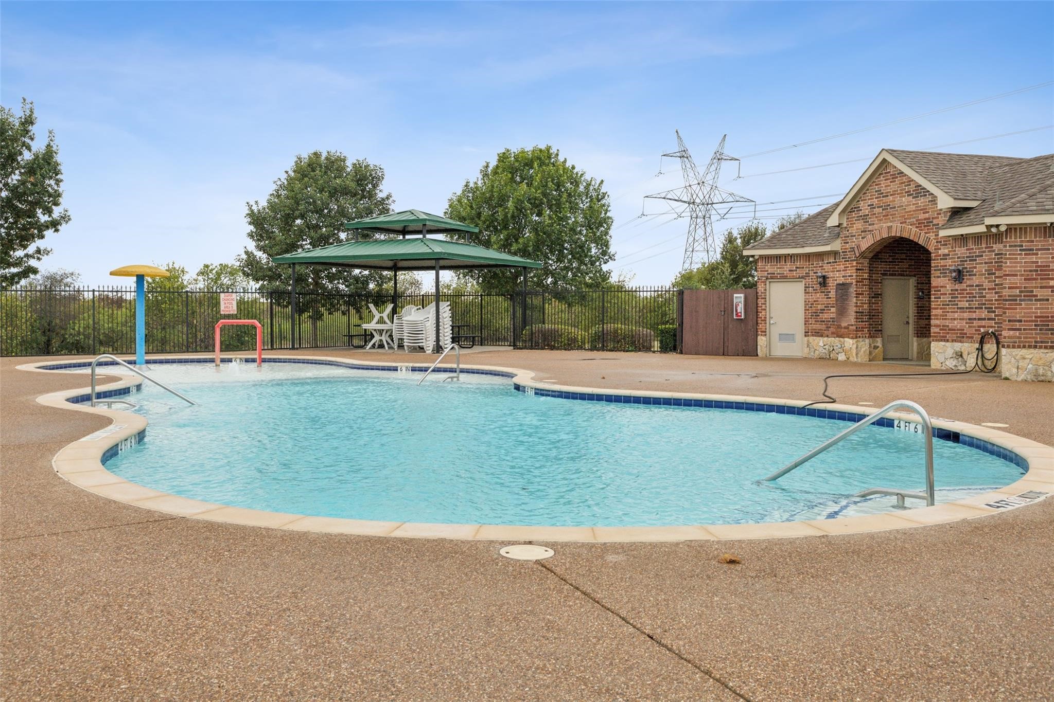 1100 Port Way Crowley TX 76036