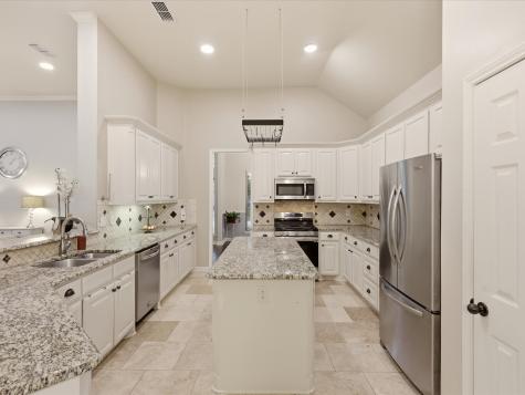 2421 London Drive Plano TX 75025