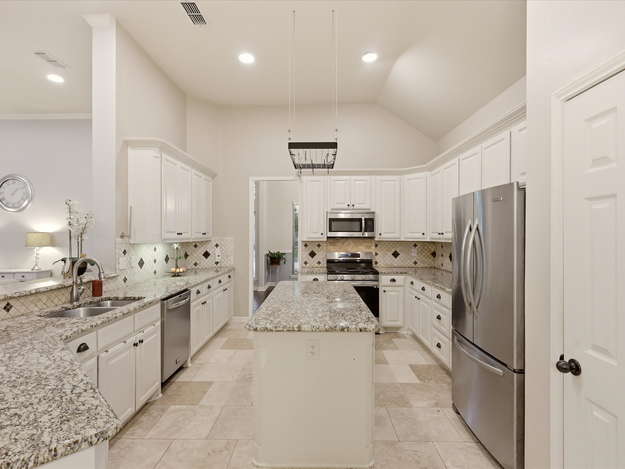 2421 London Drive Plano TX 75025