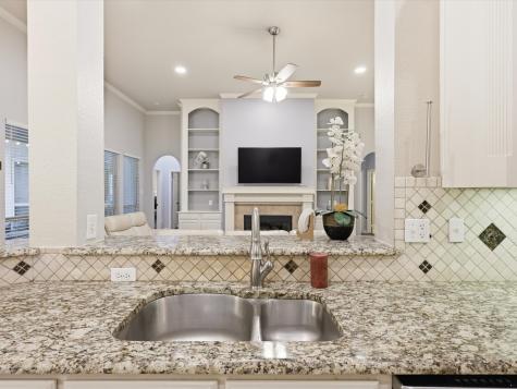 2421 London Drive Plano TX 75025