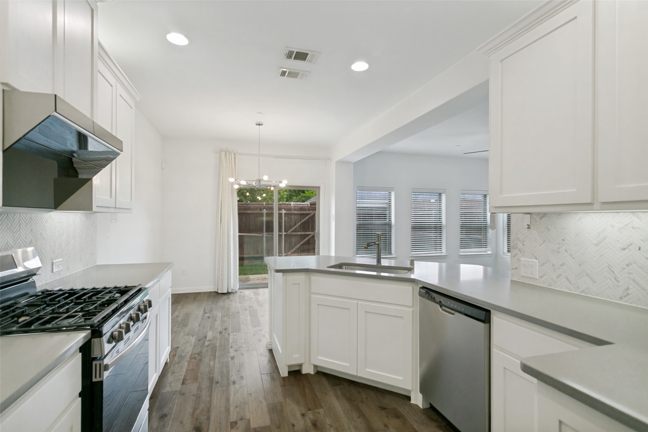 2324 Molly Lane Plano TX 75074