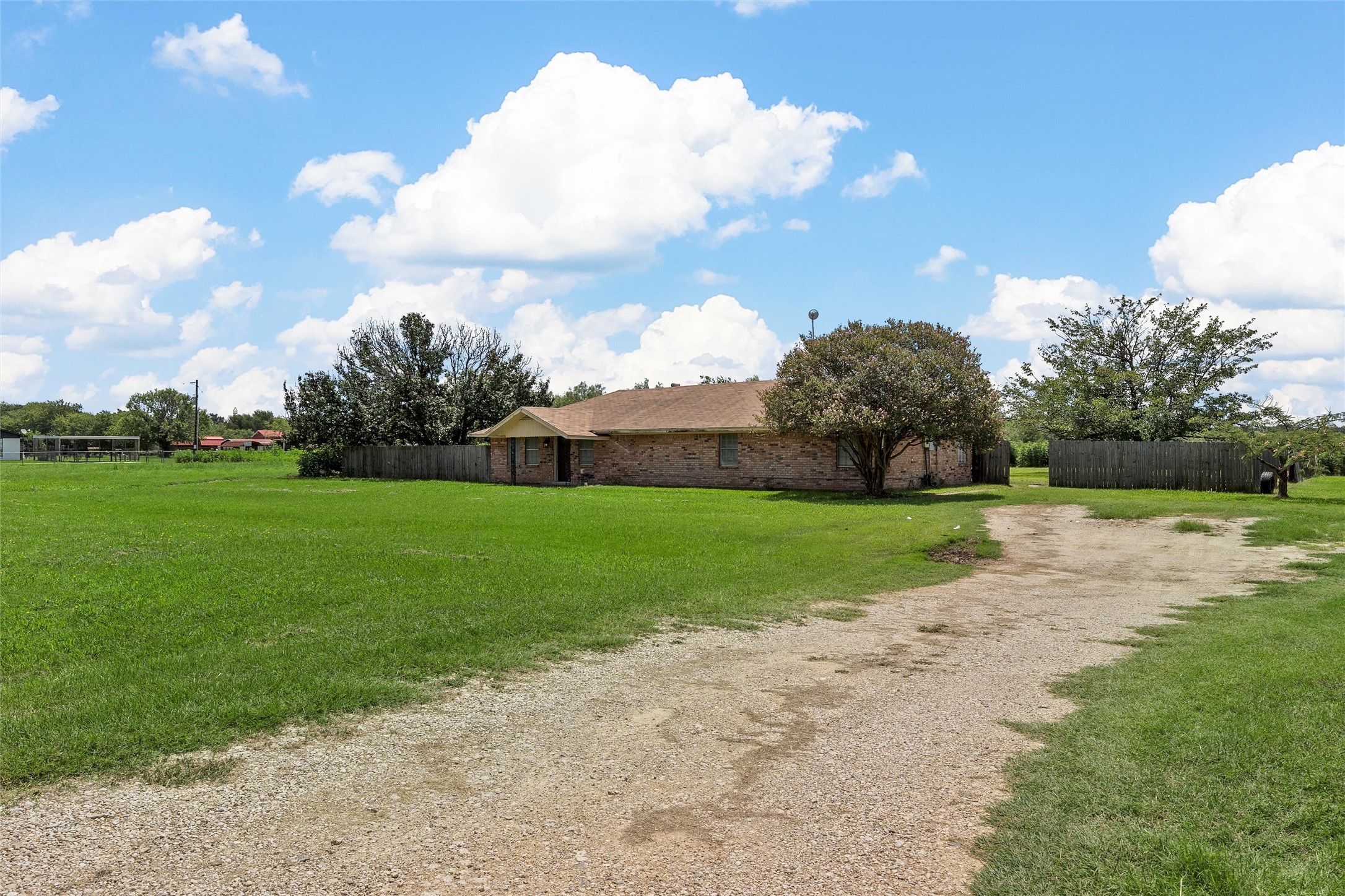 626 Sommerfeld Drive Waco TX 76705