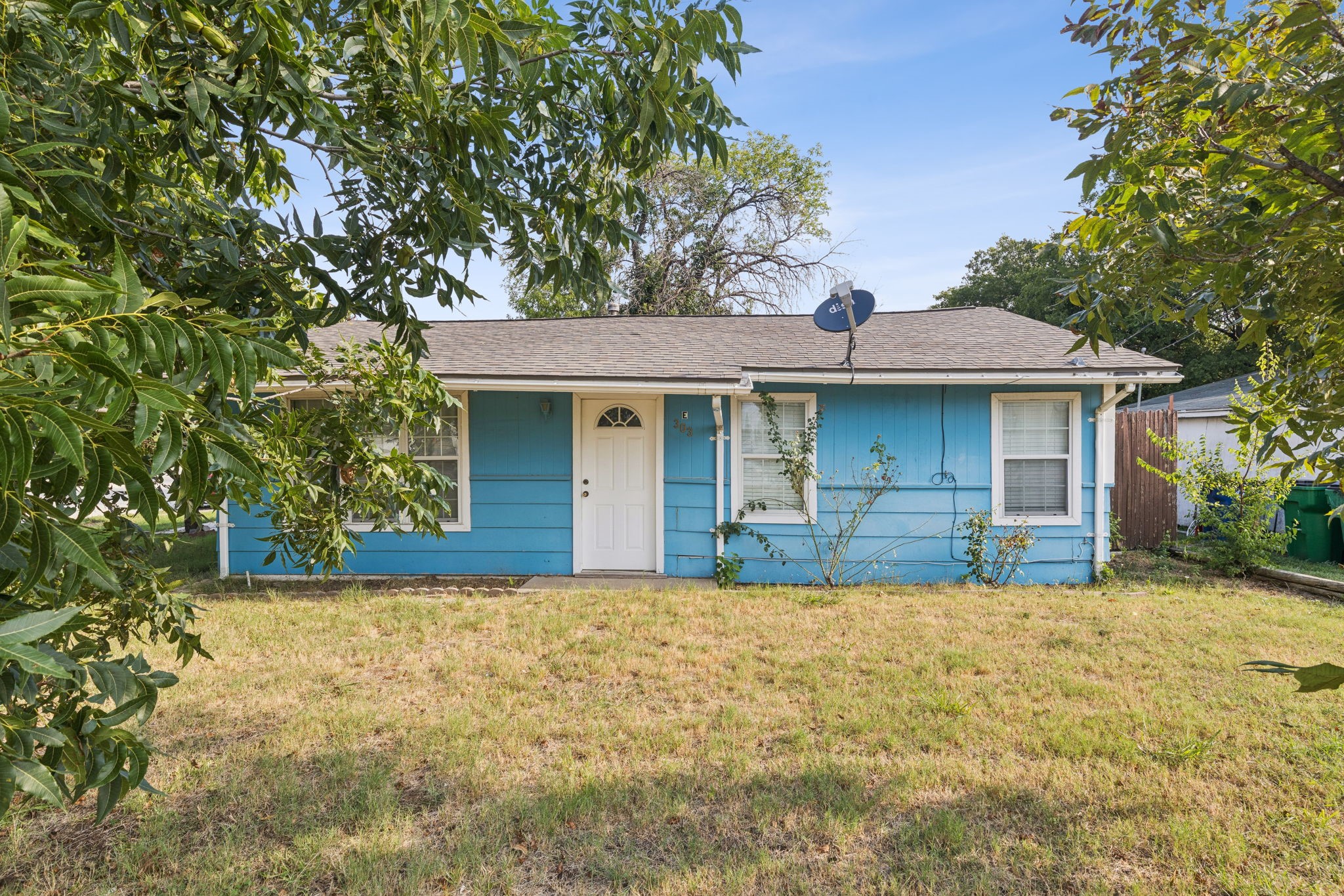 303 E 5th Street Justin TX 76247