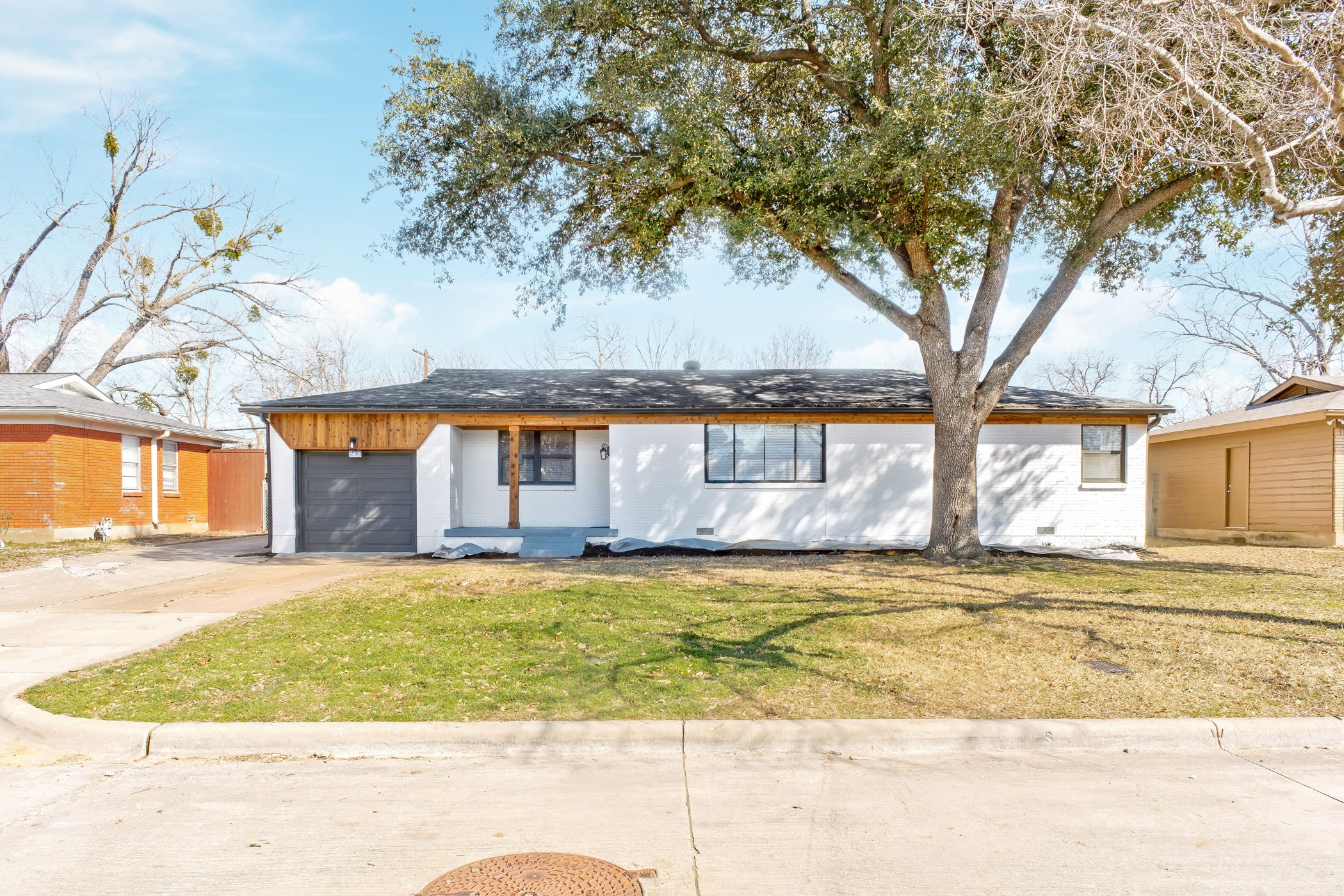908 Dora Street Bedford TX 76022