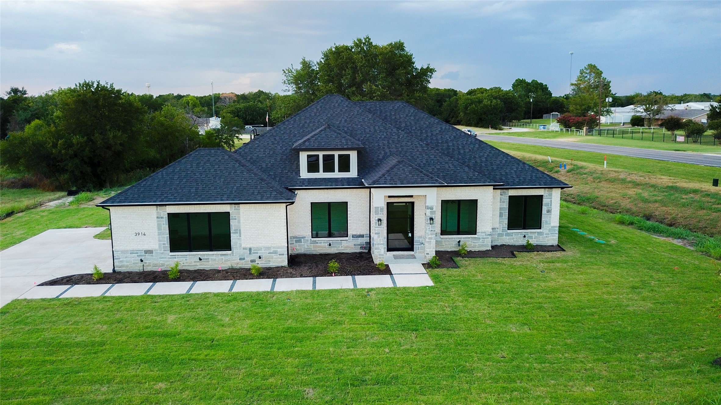 3914 Southern Oaks Drive Royse City TX 75189