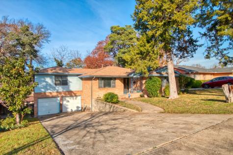 1421 Autumn Leaves Trail Dallas TX 75241