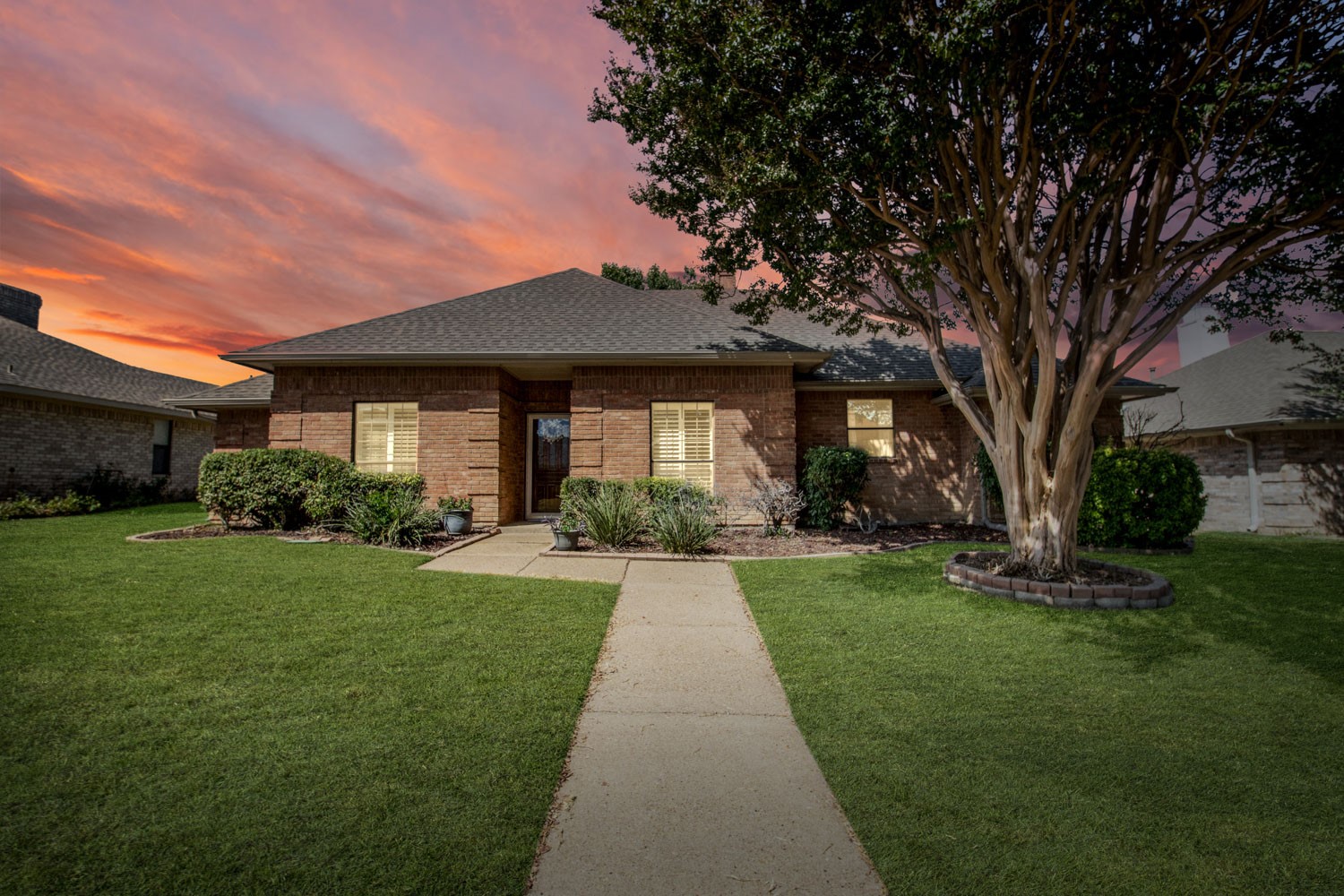 3213 Bending Oaks Trail Garland TX 75044