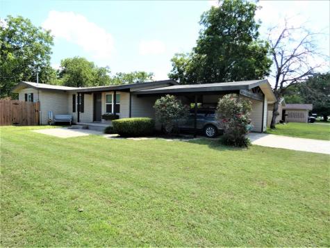 1105 Elizabeth Boulevard Granbury TX 76048