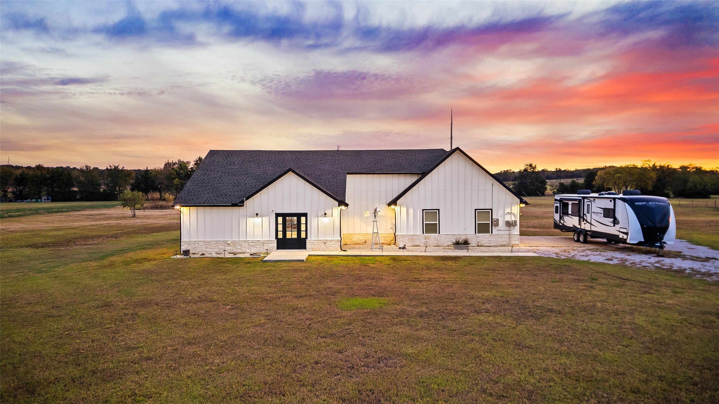 460 County Road 2184 Gainesville TX 76240