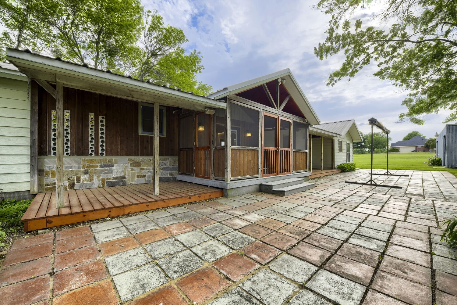 6375 Retta Mansfield Road Burleson TX 76028