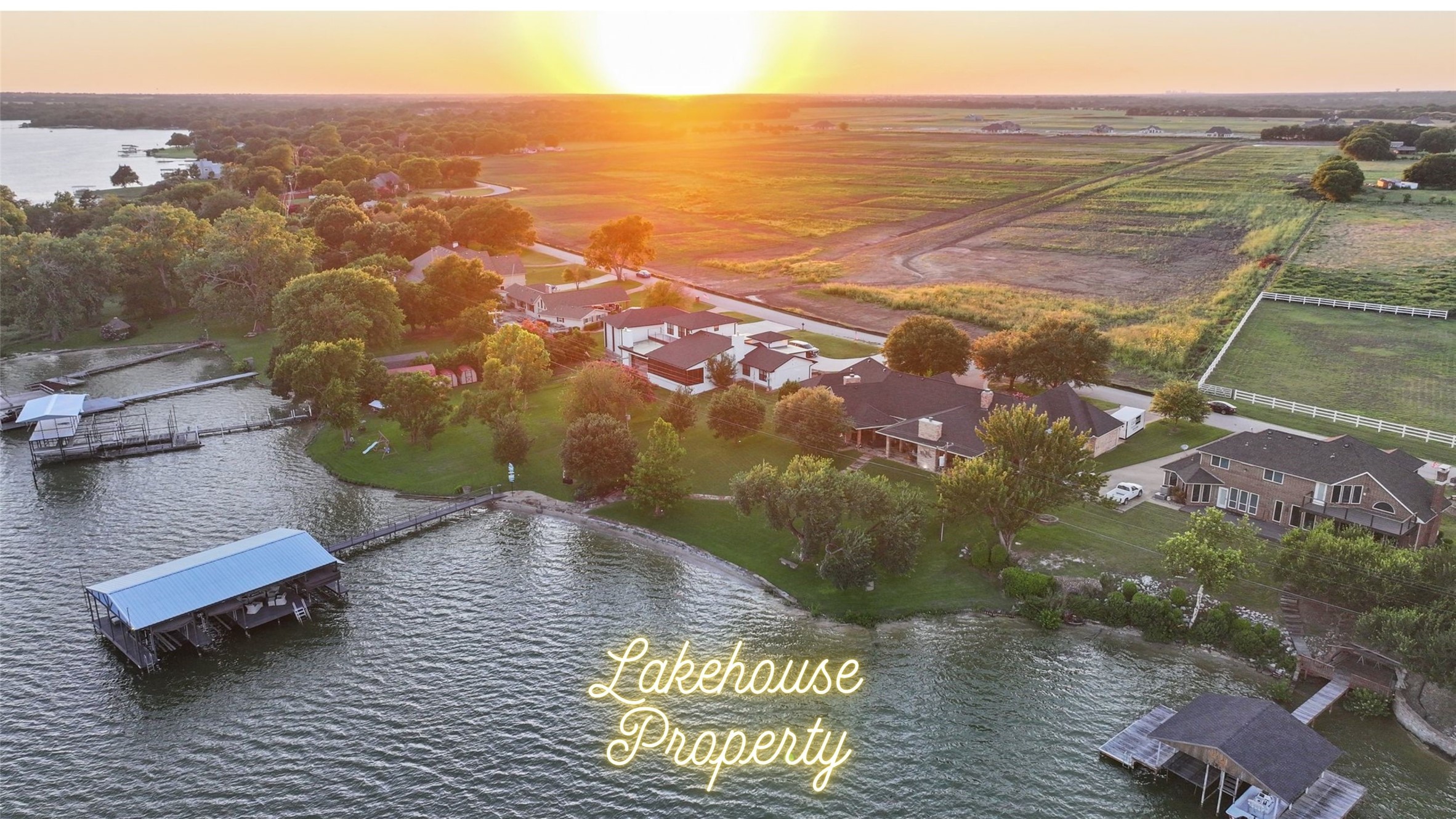 129 Lakeshore Drive Waxahachie TX 75165