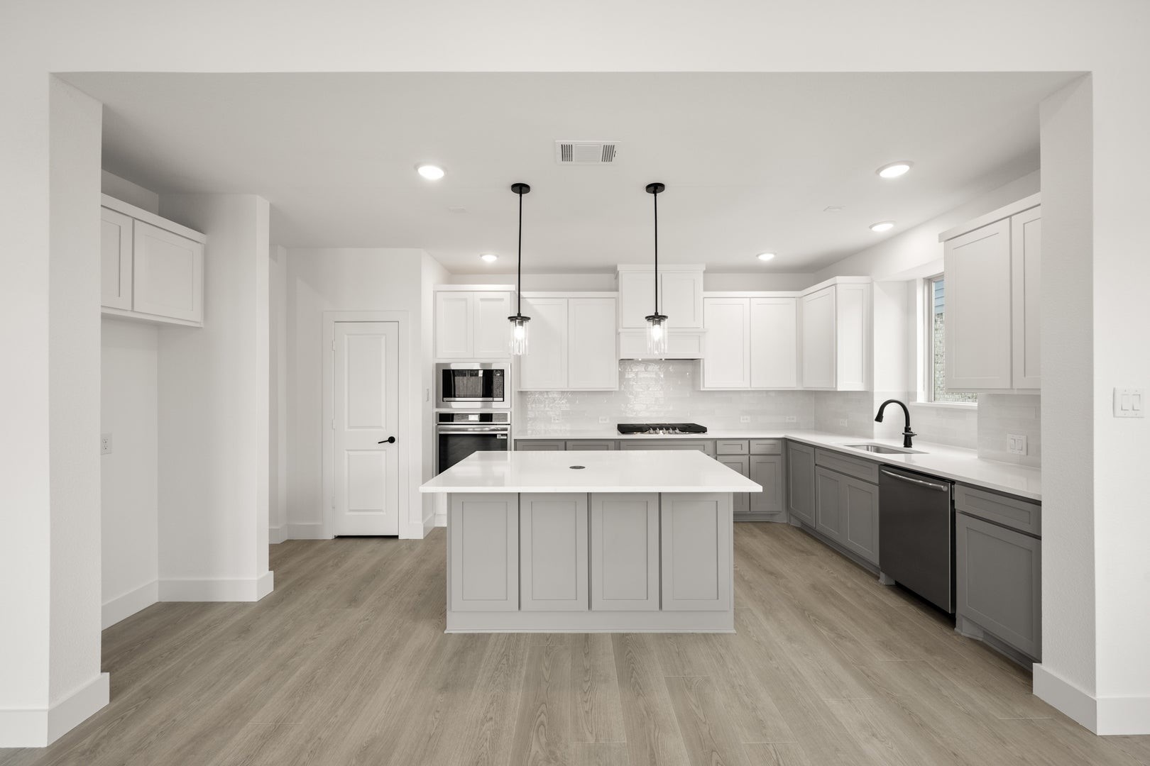 3719 Ironwood Street Midlothian TX 76065