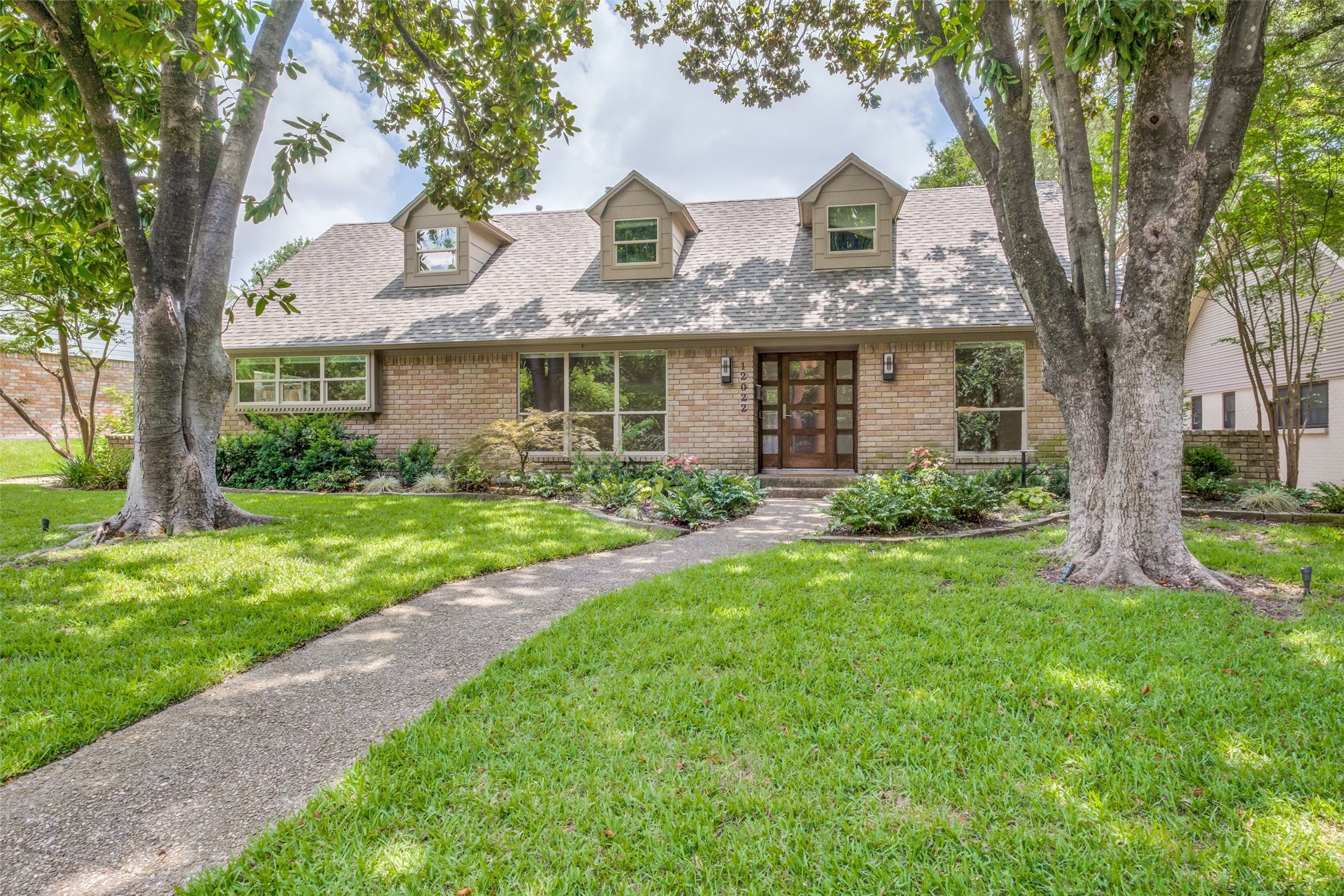 12022 Dixfield Drive Dallas TX 75218