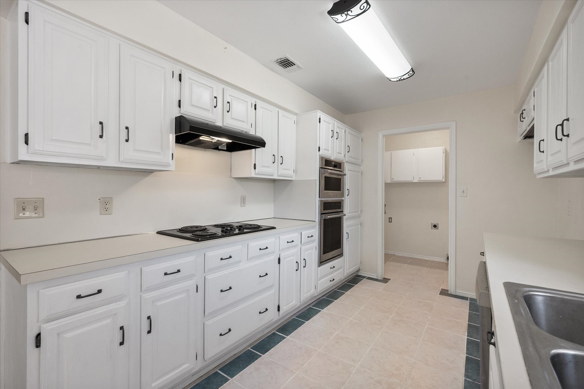 505 Meadow Ridge Cedar Hill TX 75104