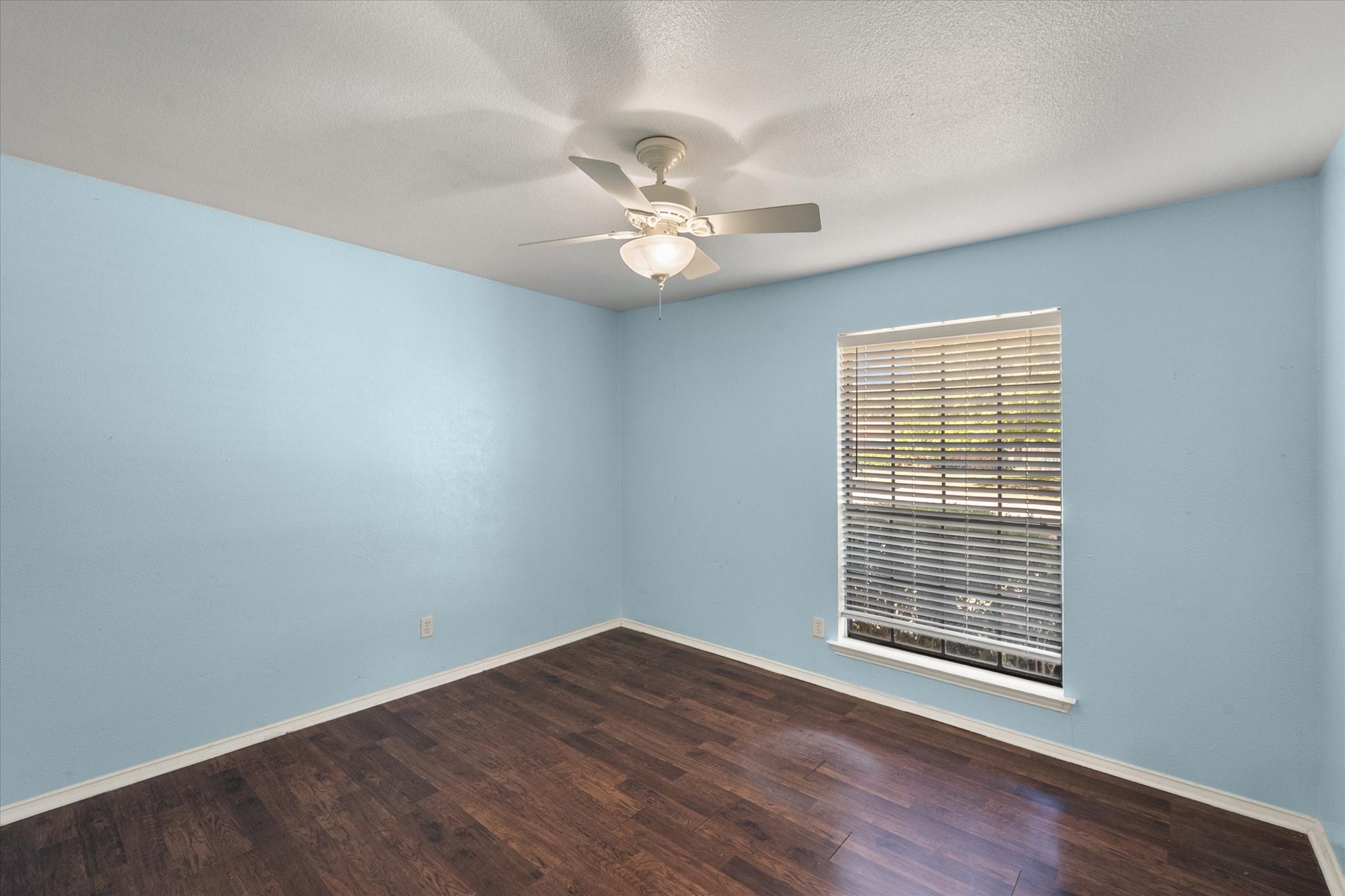 505 Meadow Ridge Cedar Hill TX 75104