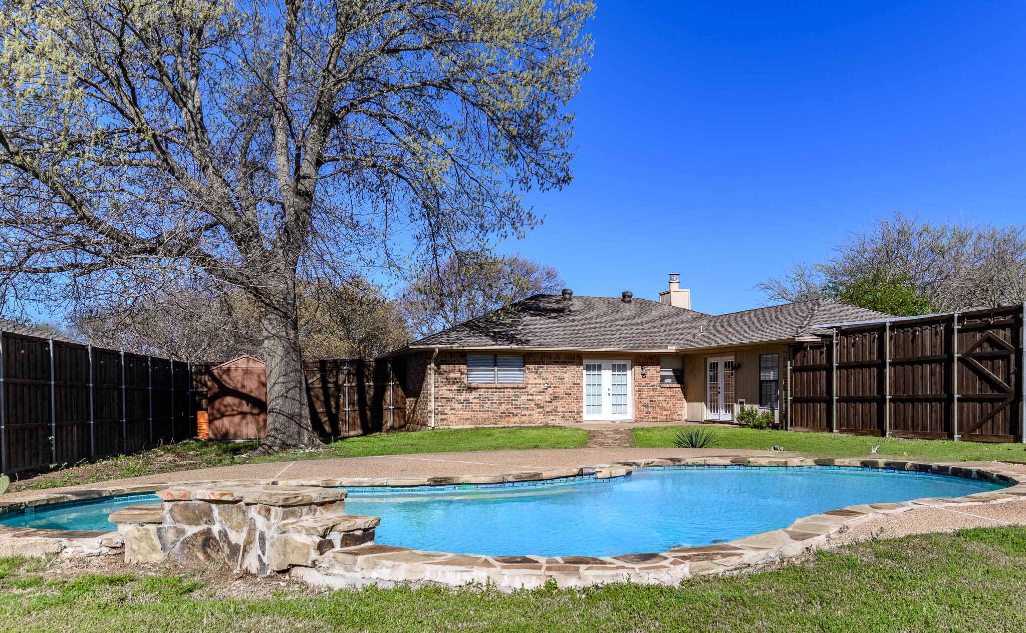 505 Meadow Ridge Cedar Hill TX 75104