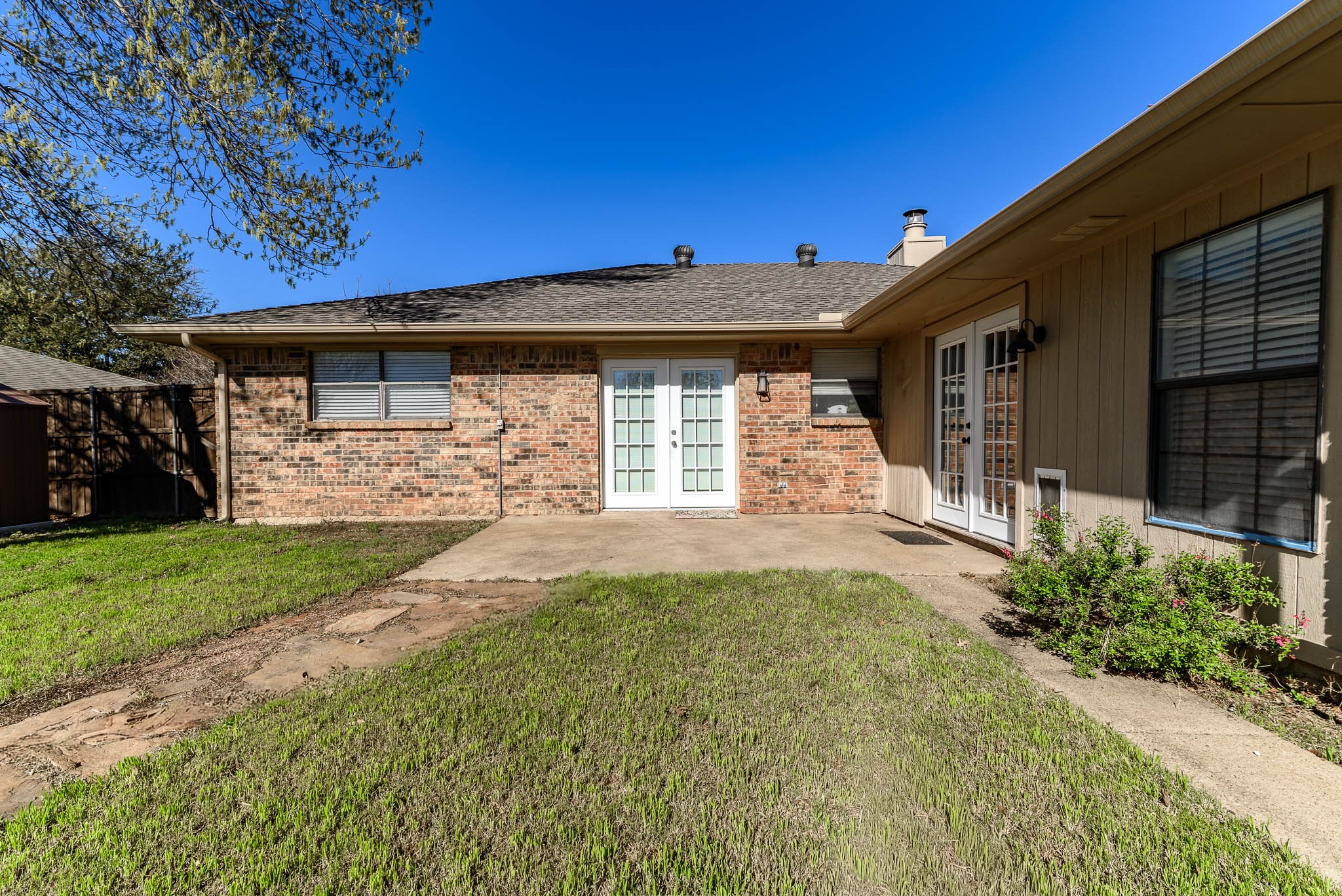 505 Meadow Ridge Cedar Hill TX 75104