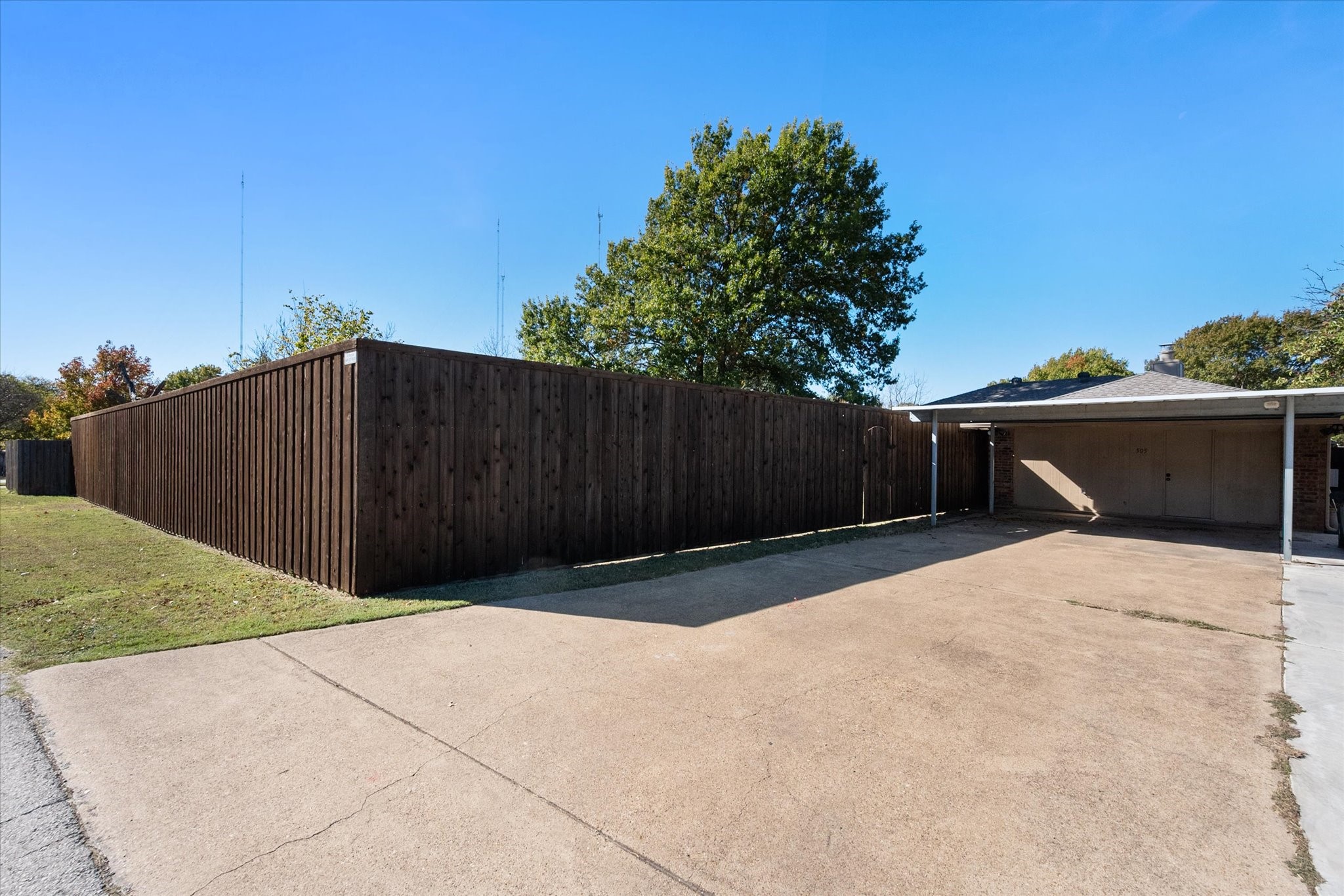 505 Meadow Ridge Cedar Hill TX 75104