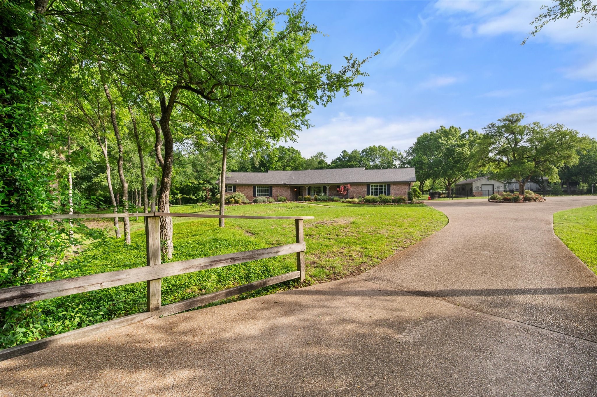 3725 County Road 0004 Corsicana TX 75110